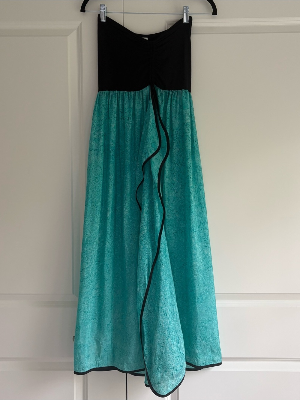 Robin Piccone Black Swim Cover Up Dress, Silk & Modal – Size Medium – Like New